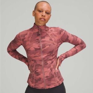 lululemon athletica Denfine Jacket Camo - Pink